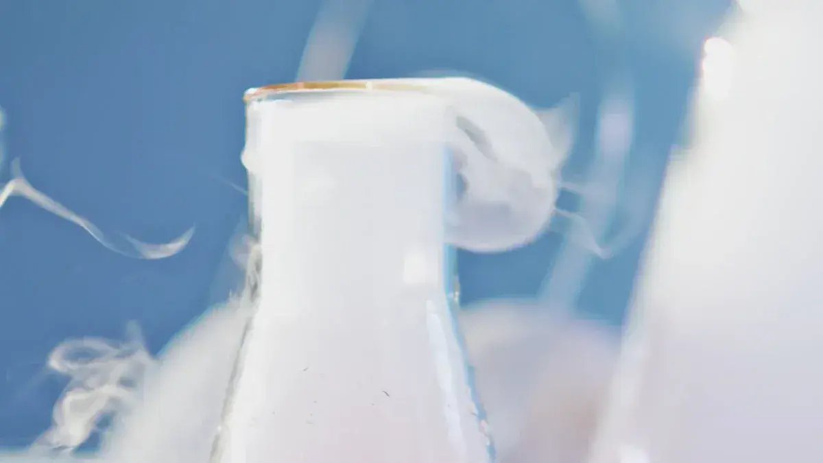 Fuming Nitric Acid vs Concentrated Nitric Acid Explained